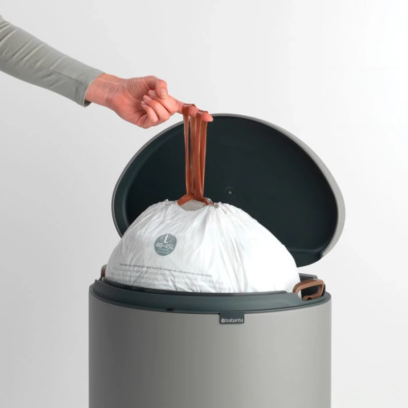 Мусорное ведро 40л Brabantia FlatBack+ 119620 Мусорное ведро 40л Brabantia FlatBack+ 119620