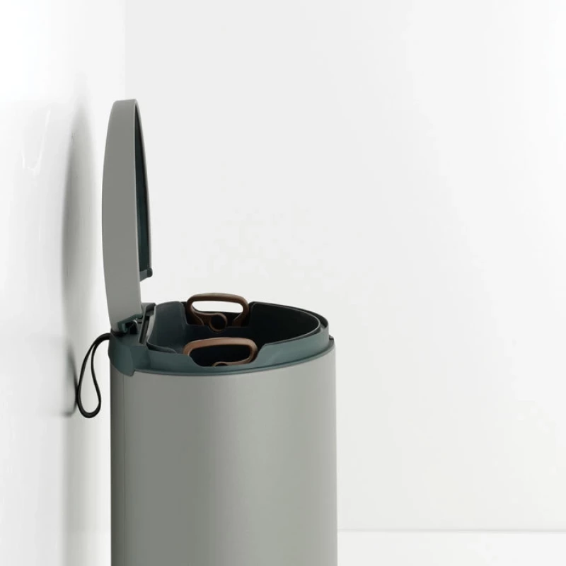 Мусорное ведро 40л Brabantia FlatBack+ 119620 Мусорное ведро 40л Brabantia FlatBack+ 119620