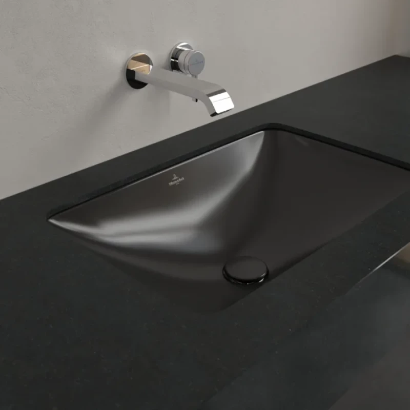Раковина Villeroy & Boch Loop & Friends 4A5700R7 60,5x41 см, встраиваемая снизу, черный матовый Раковина Villeroy & Boch Loop & Friends 4A5700R7 60,5x41 см, встраиваемая снизу, черный матовый