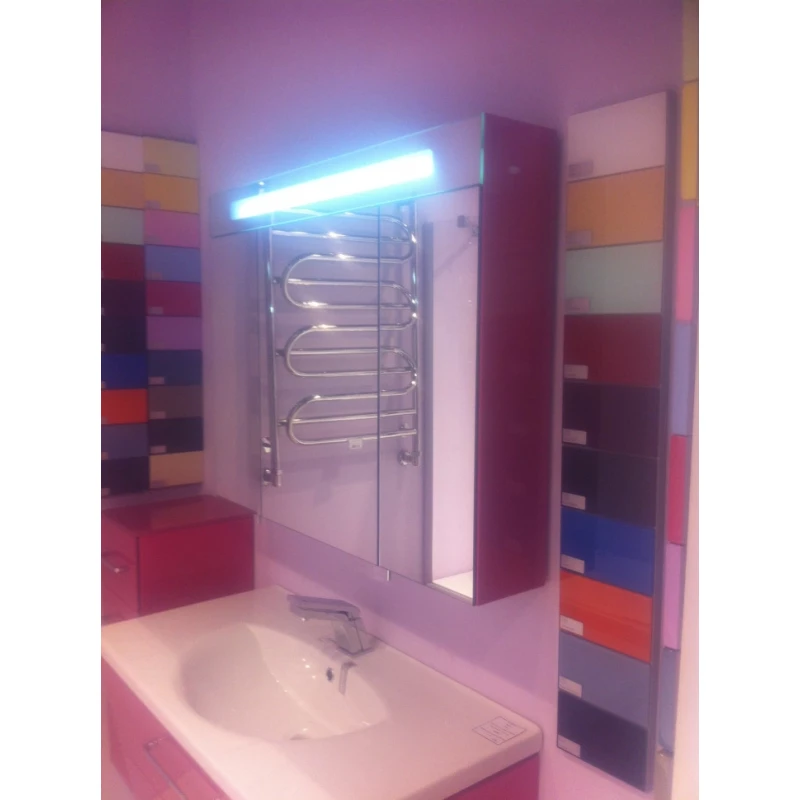 Зеркальный шкаф 95x75 см черный глянец Verona Susan SU606G98 Зеркальный шкаф 95x75 см черный глянец Verona Susan SU606G98