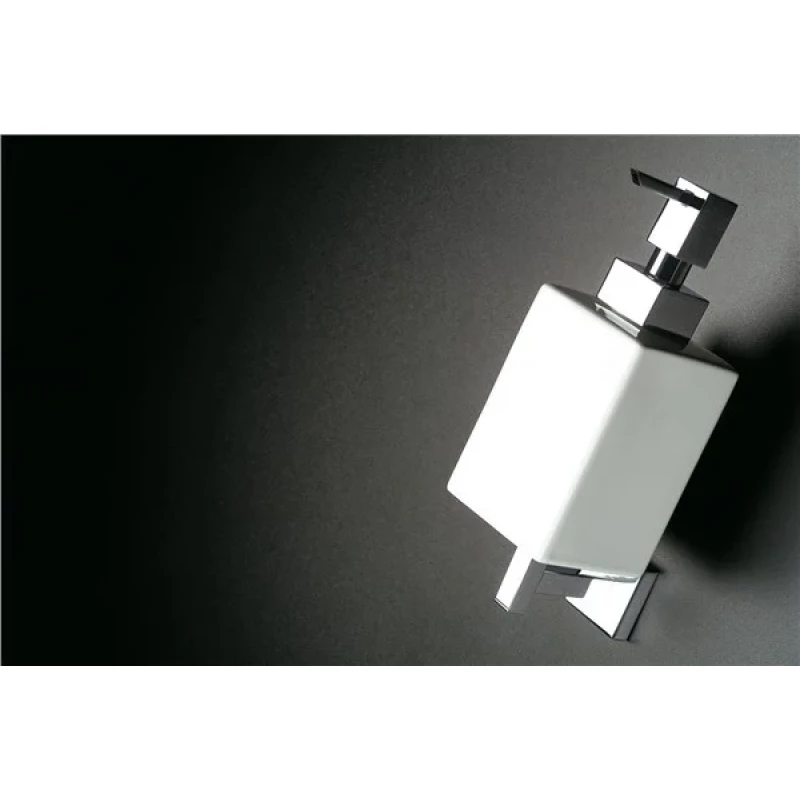 Дозатор для жидкого мыла Stil Haus Urania U30(08-BI) настенный, хром/белый