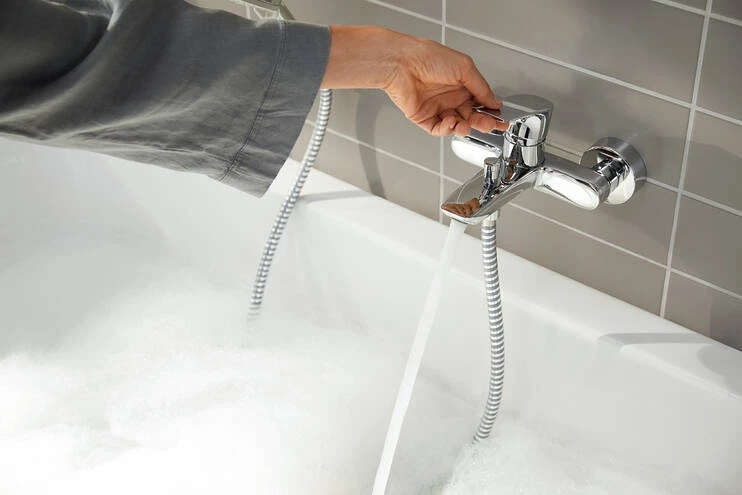 Смеситель для ванны Hansgrohe Rebris E 72450000 - фото 2