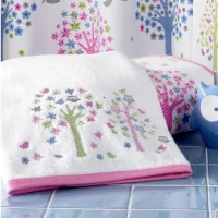 Полотенце банное 127x71 см Kassatex Merry Meadow BEM-109-MNW-W